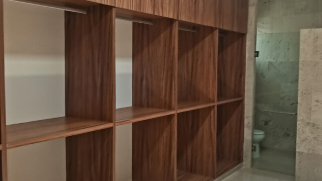 20.2 Vestidor