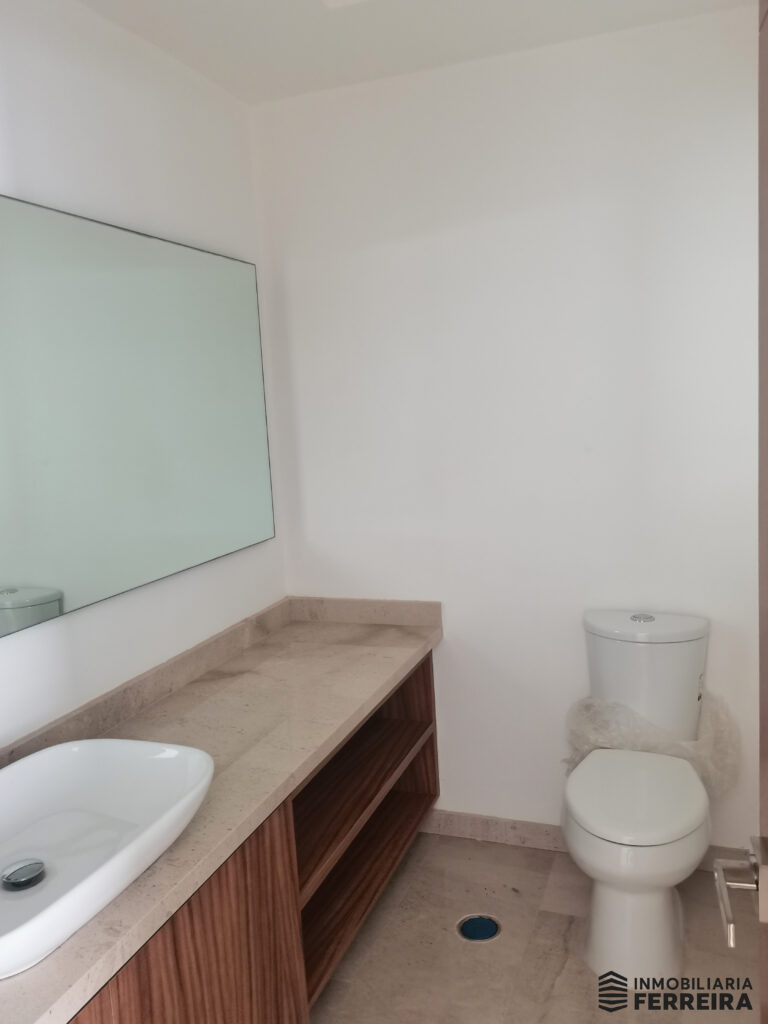 3. Baño de visitas