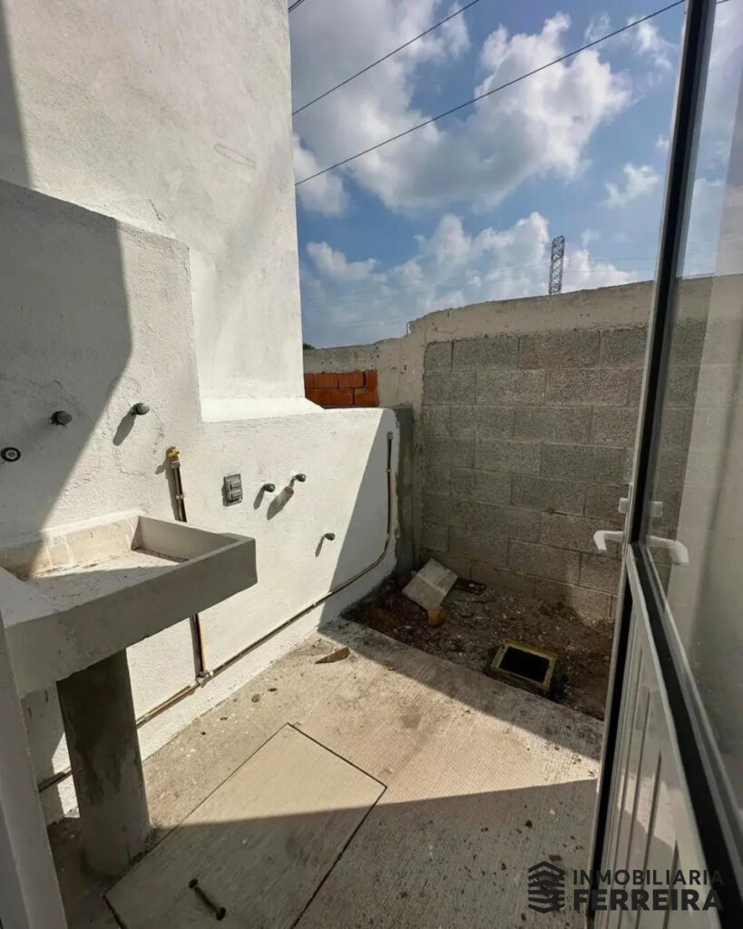7.1 Patio de servicio