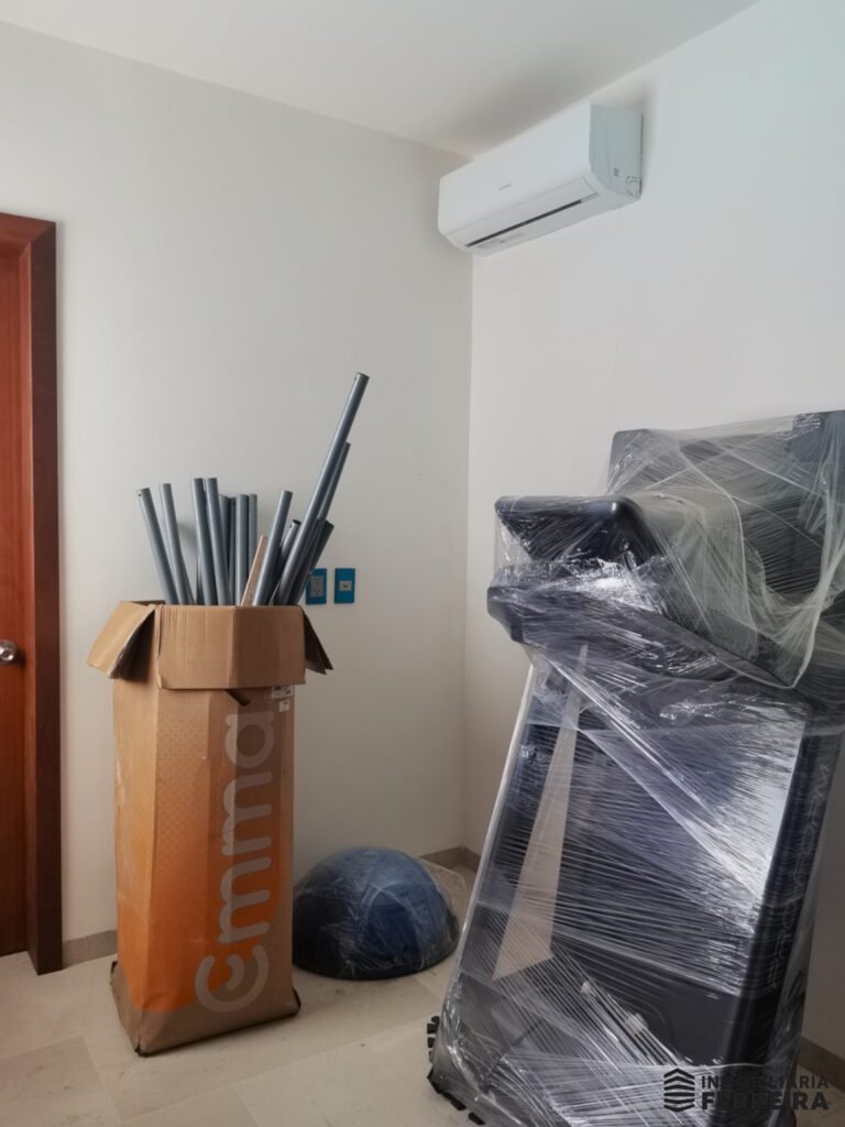 8. Cuarto de servicio