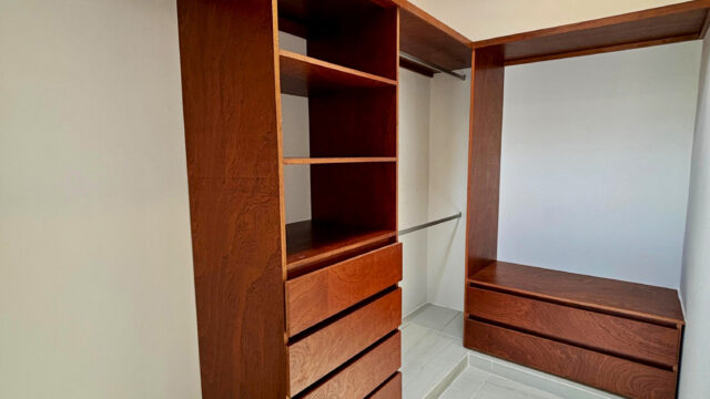 8.1 Vestidor